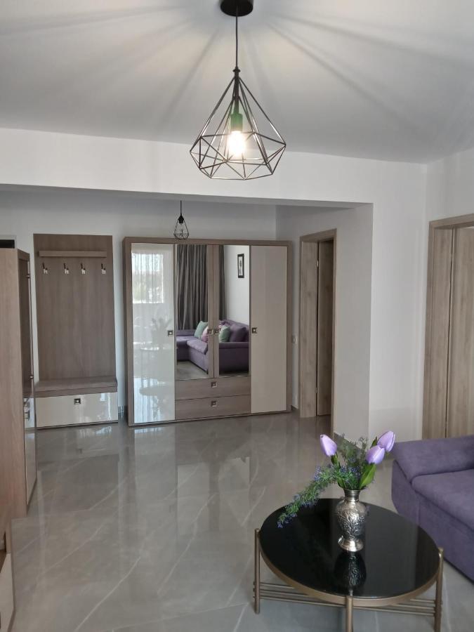 Apartament Gabriella'S Home Oradea Ngoại thất bức ảnh
