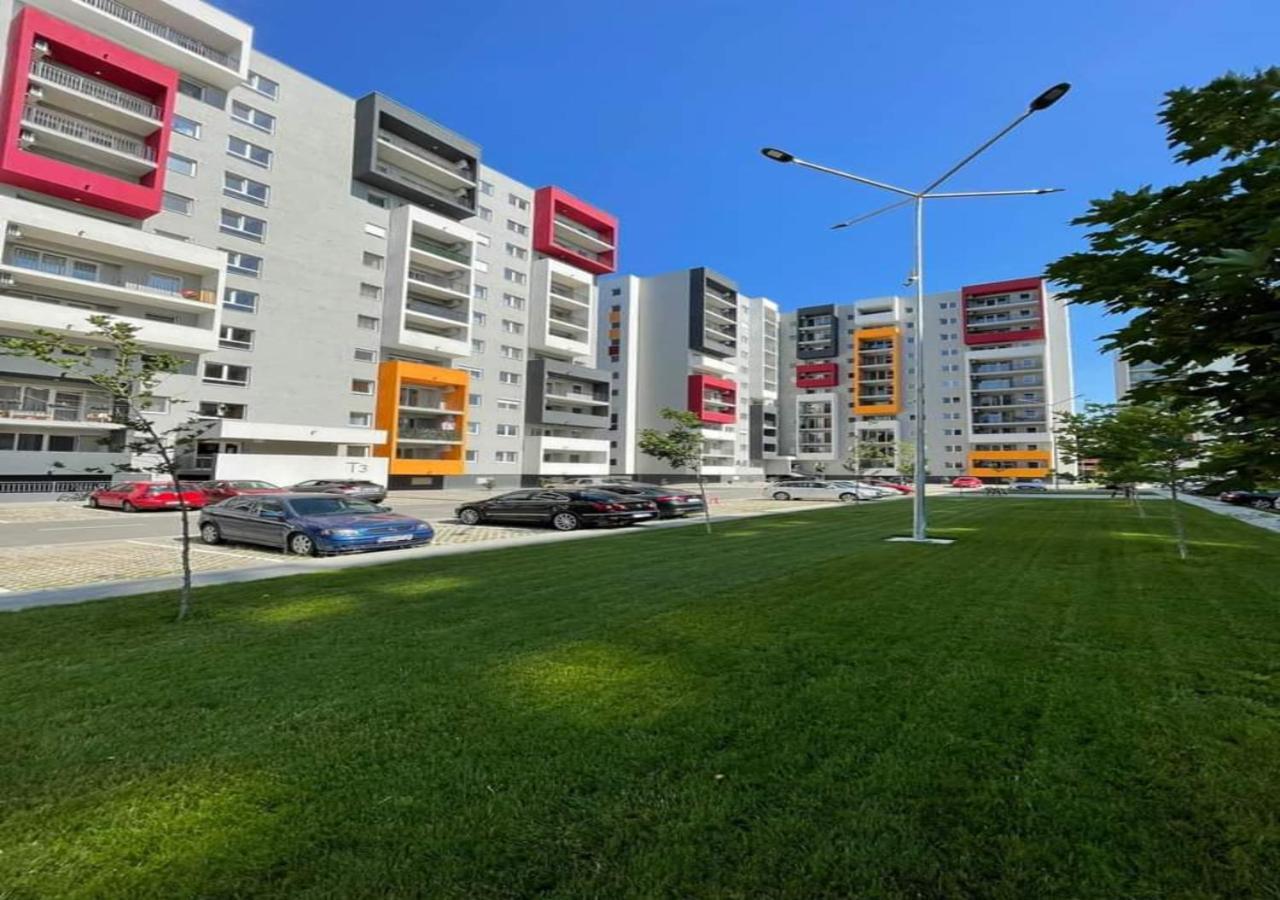 Apartament Gabriella'S Home Oradea Ngoại thất bức ảnh